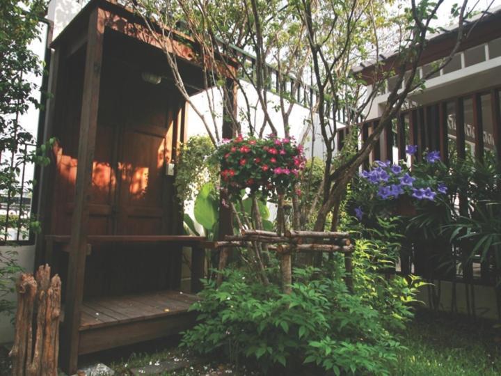 Baan Pra Nond Bed & Breakfast 방콕 외부 사진